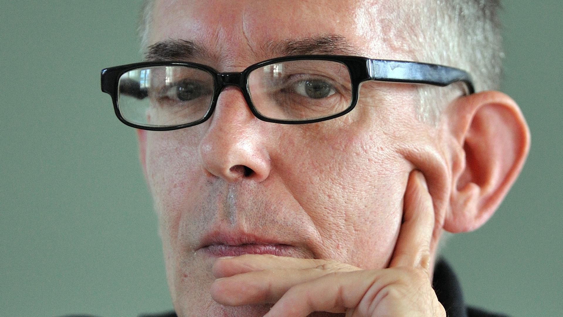 Der Autor Ulrich Peltzer Der Autor Ulrich Peltzer