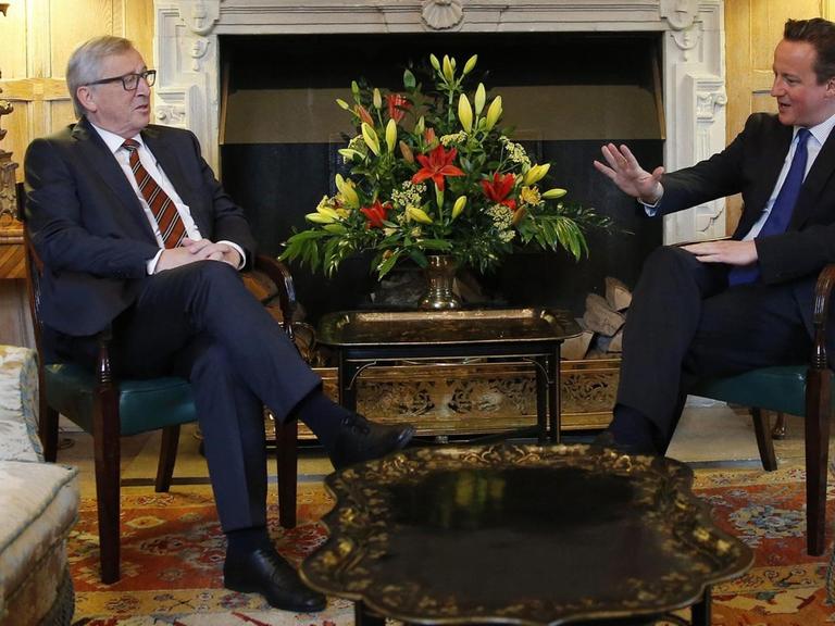 EU-Kommissionspräsident Jean-Claude Juncker (l.) und Großbritanniens Premierminister David Cameron.