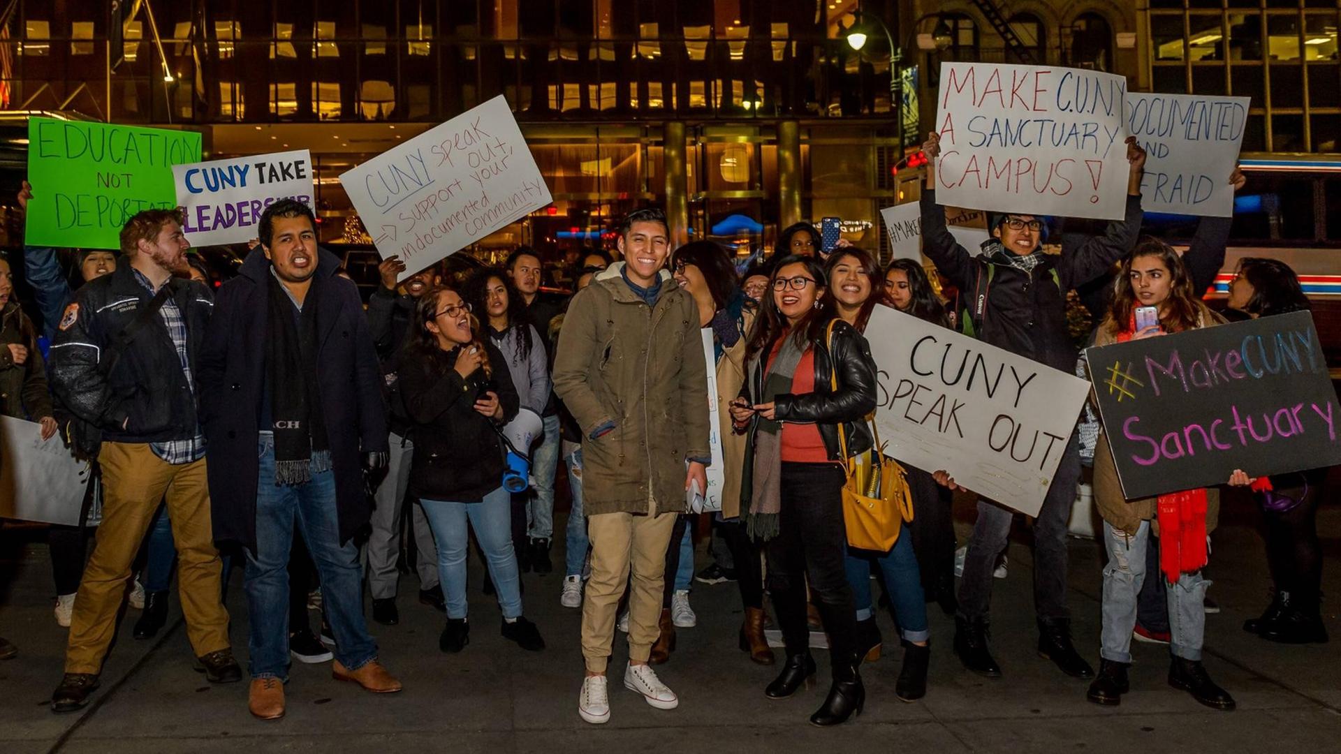 Proteste an der City University of New York (CUNY) für die undokumentierten Studierenden am 8.12.2016.