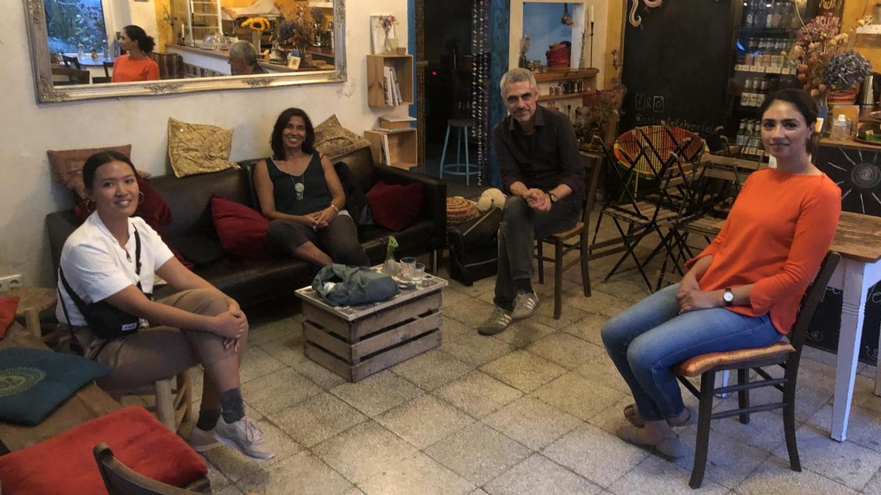 Minh Thu Tran, Sheila Mysorekar, Göksen Büyükbezci, Najima El Moussaoui (v.lks.) Minh Thu Tran, Sheila Mysorekar, Göksen Büyükbezci, Najima El Moussaoui (v.lks.)