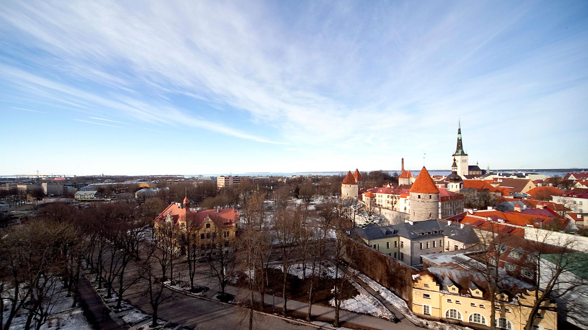 Luftaufnahme von der estnischen Hauptstadt Tallinn. Luftaufnahme von der estnischen Hauptstadt Tallinn.