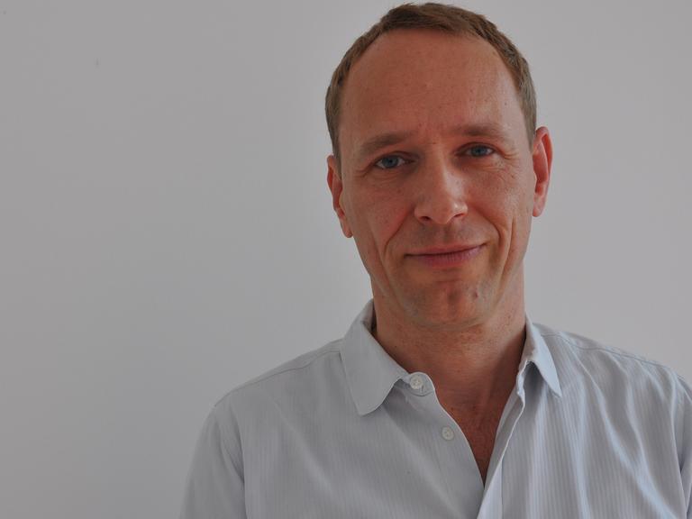 Der Videokünstler Christian Jankowski im Funkhaus von Deutschlandradio Kultur
