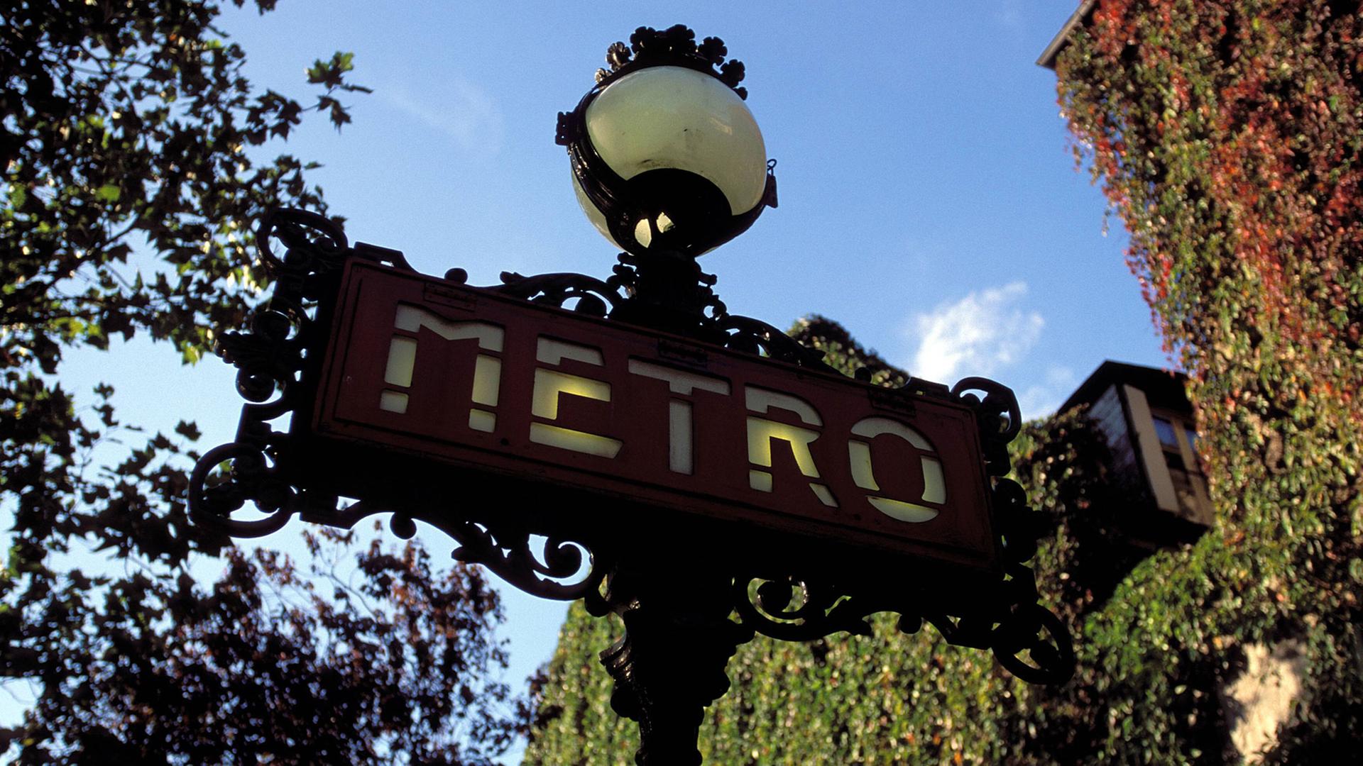 Paris Paris