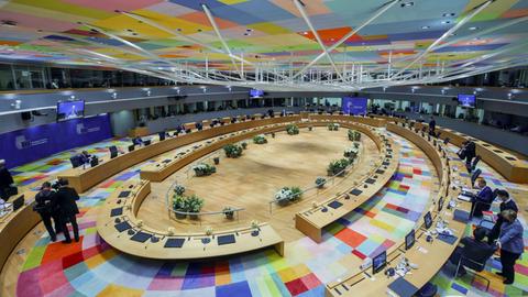 Die Staats- und Regierungschefs der Europäischen Union nehmen an einem EU-Gipfel teil.