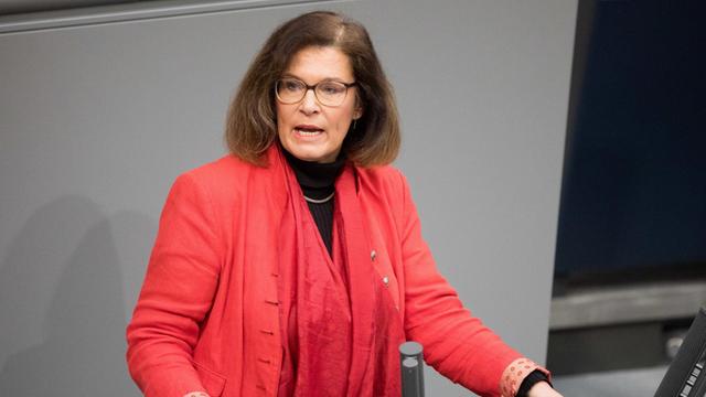 15.03.2018, Berlin: Antje Tillmann (CDU) spricht im Bundestag.