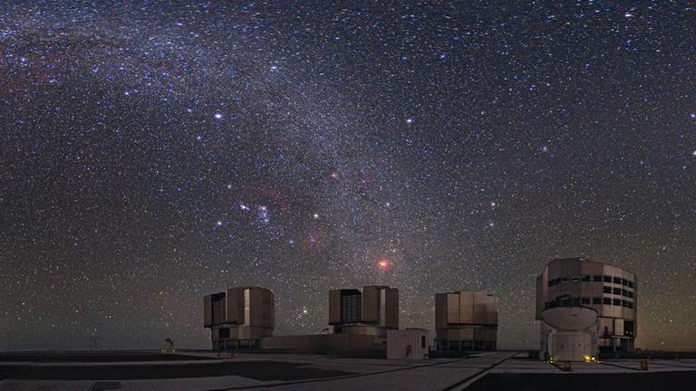 Die Europäische Südsternwarte (ESO) in Münschen. Hier nehmen Astronomen ein neue Instrument in Betrieb, um erdähnliche Planeten zu finden.