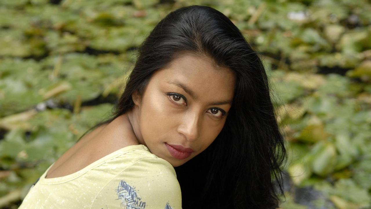 Shumona Sinha Shumona Sinha