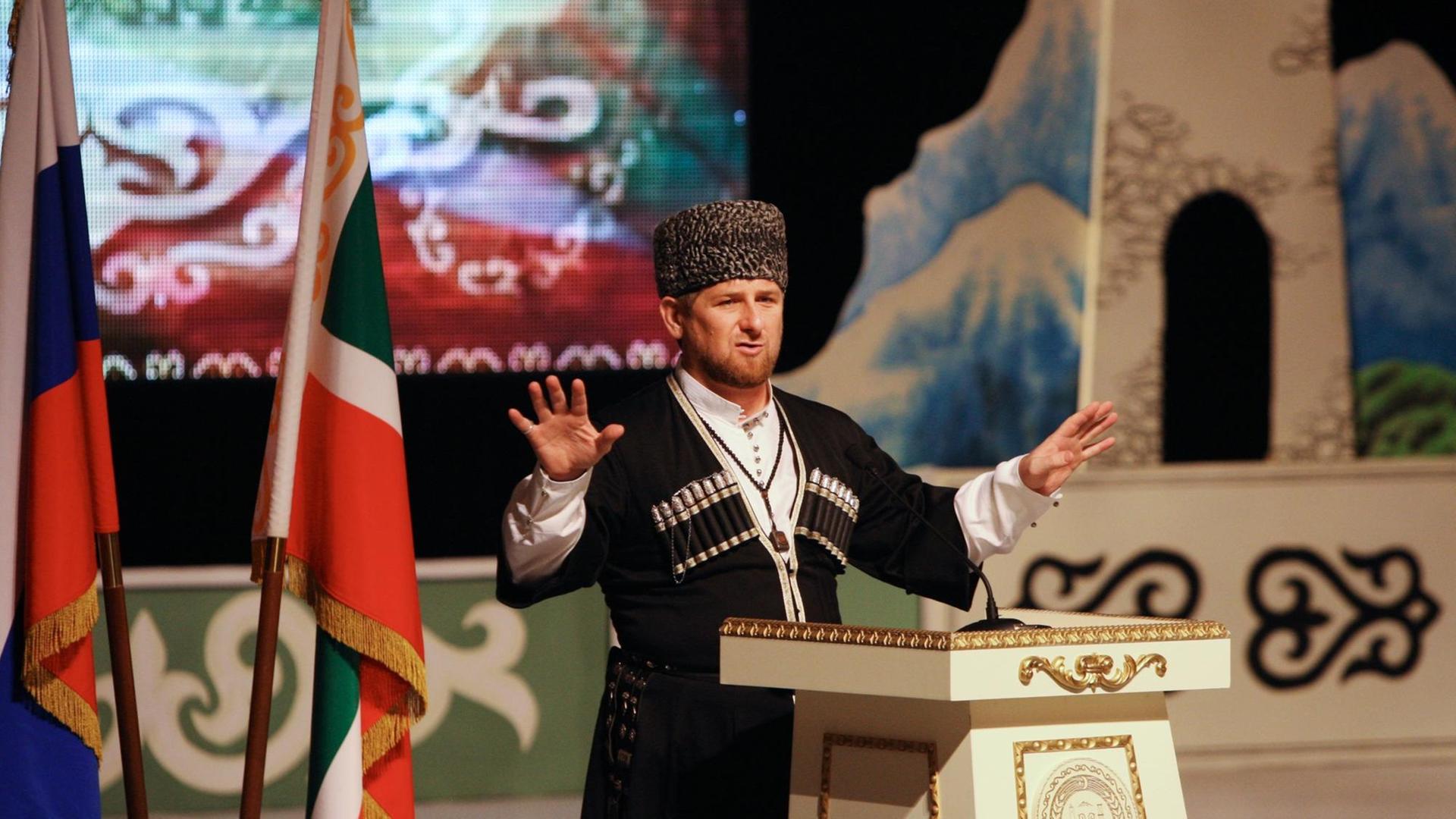 Ramsan Kadyrow, Chef der russischen Teilrepublik Tschetschenien. Ramsan Kadyrow, Chef der russischen Teilrepublik Tschetschenien.