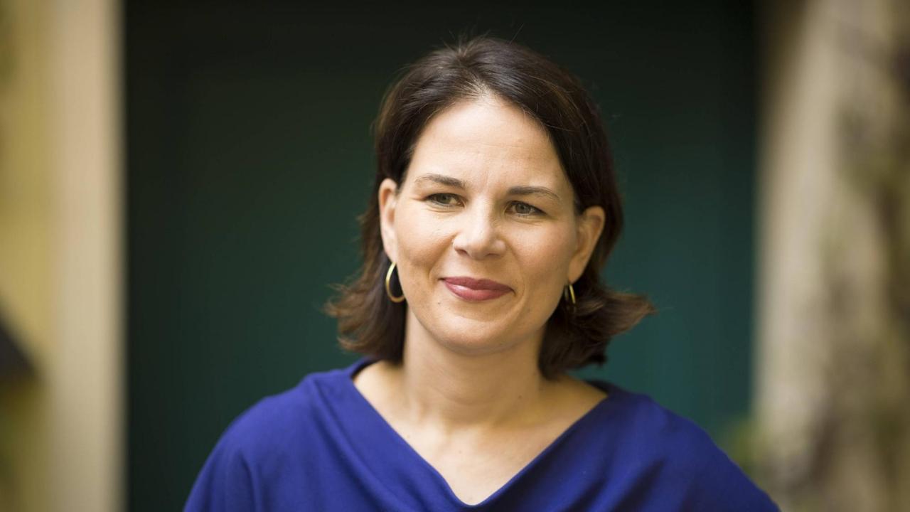 Portrait von Annalena Baerbock, Bundesvorsitzende von Bündnis 90/Die Grünen. Portrait von Annalena Baerbock, Bundesvorsitzende von Bündnis 90/Die Grünen.