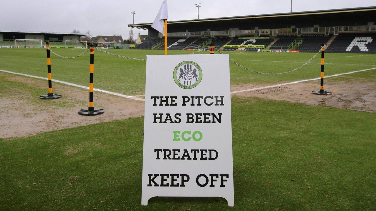 Das New Lawn Stadion der Forest Green Rovers. Das New Lawn Stadion der Forest Green Rovers.