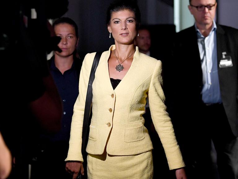 Sahra Wagenknecht, die Fraktionsvorsitzende der Partei Die Linke im Bundestag, beim Bundesparteitag in Leipzigit