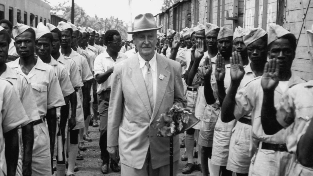 Adolf Friedrich Herzog zu Mecklenburg-Schwerin war der letzte Gouverneur der Kolonie Togo, hier bei einem Besuch 1960. Adolf Friedrich Herzog zu Mecklenburg-Schwerin war der letzte Gouverneur der Kolonie Togo, hier bei einem Besuch 1960.