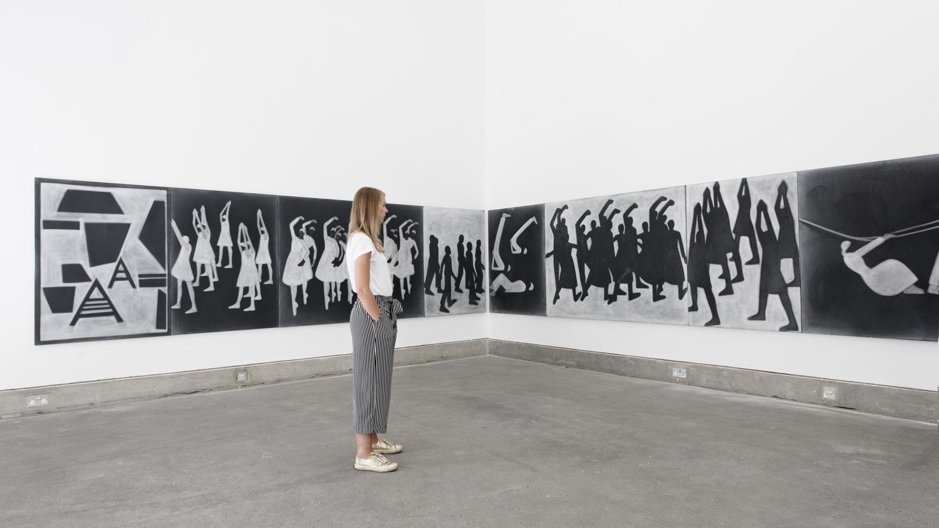 Silke Otto-Knapp, A series of images following one from the other (Eine aufeinander folgende Reihe von Bildern), 2018. Installationsansicht Bluecoat, Liverpool Biennial 2018: Beautiful world, where are you? Silke Otto-Knapp, A series of images following one from the other (Eine aufeinander folgende Reihe von Bildern), 2018. Installationsansicht Bluecoat, Liverpool Biennial 2018: Beautiful world, where are you?