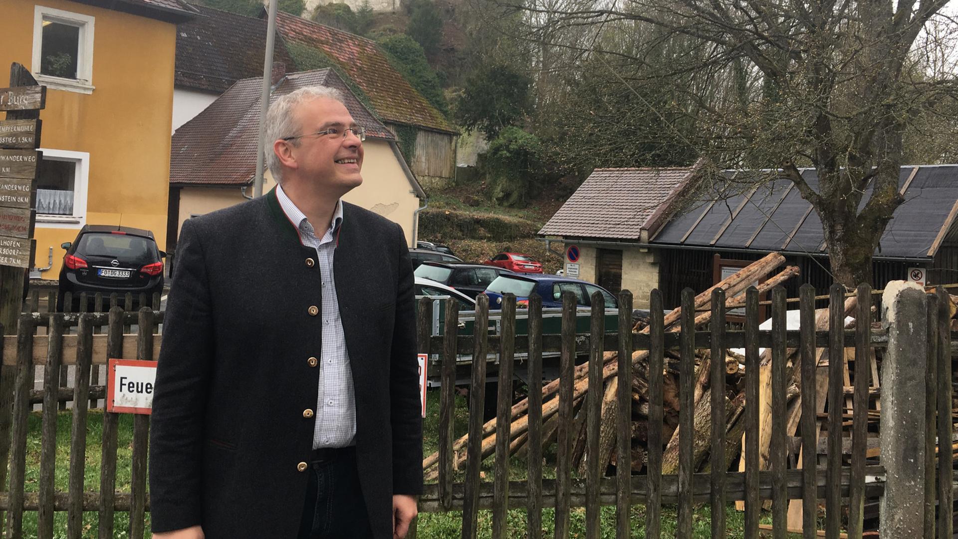 Bürgermeister Hanngörk Zimmermann sorgt sich um das schnelle Internet in seiner finanzschwachen Gemeinde. Bürgermeister Hanngörk Zimmermann sorgt sich um das schnelle Internet in seiner finanzschwachen Gemeinde.