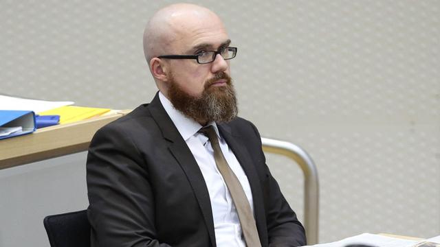 Der promovierte Islamwissenschaftler Thomas Tillschneider ist "Chef-Ideologe" der AfD in Sachsen-Anhalt. Hier am 14.12.2016 bei einer Landtagssitzung.