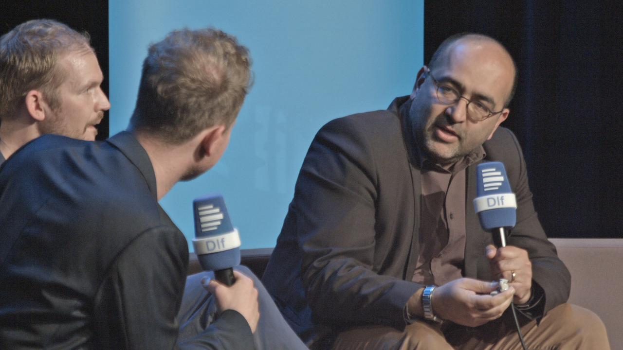 Omid Nouripour im Gespräch mit Timo Wopp und Martin Zingsheim. Omid Nouripour im Gespräch mit Timo Wopp und Martin Zingsheim.