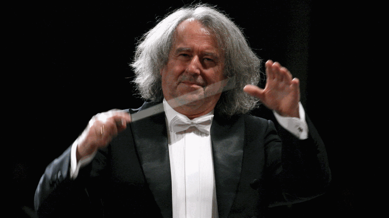 Der Dirigent Marek Pijarowski