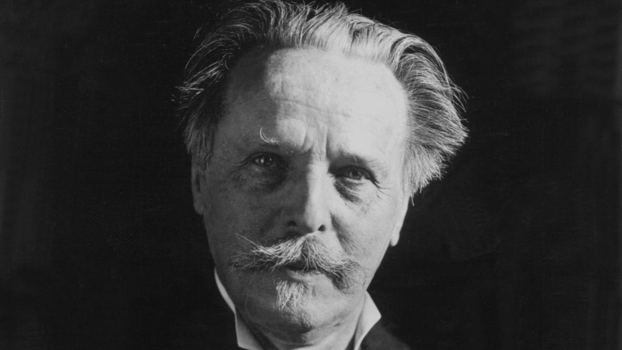 Karl May wurde am 25. Februar 1842 geboren Karl May wurde am 25. Februar 1842 geboren