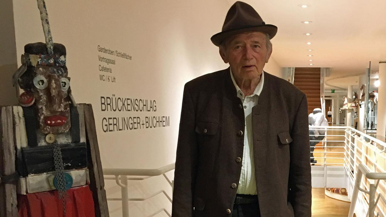 Altbürgermeister Walter Eberl im Buchheim-Museum der Phantasie in Bernried am See