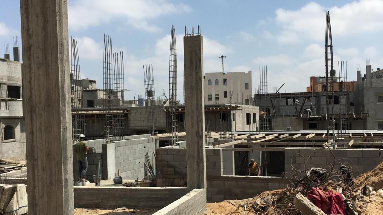 Blick auf die Baustellen im Gaza-Stadtteil Schadschaija. Blick auf die Baustellen im Gaza-Stadtteil Schadschaija.
