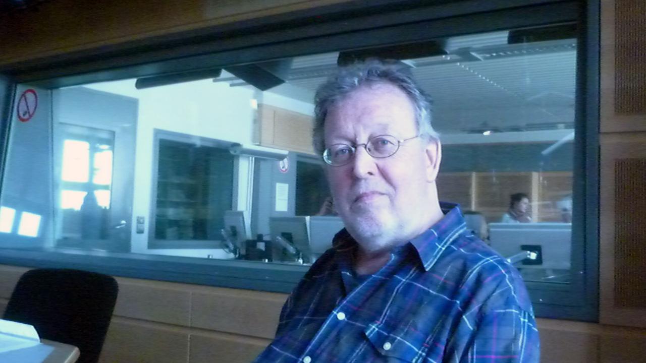 Der Schriftsteller Wolfgang Hegewald zu Gast im Studio bei Deutschlandradio Kultur.