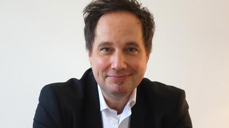 Arnd Pollmann schaut freundlich in die Kamera. Arnd Pollmann schaut freundlich in die Kamera.