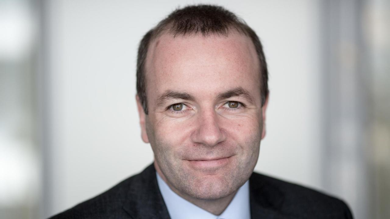 Manfred Weber (CSU), Fraktionsvorsitzender der Fraktion der Europäischen Volkspartei (EVP) im Europäischen Parlament. Manfred Weber (CSU), Fraktionsvorsitzender der Fraktion der Europäischen Volkspartei (EVP) im Europäischen Parlament.