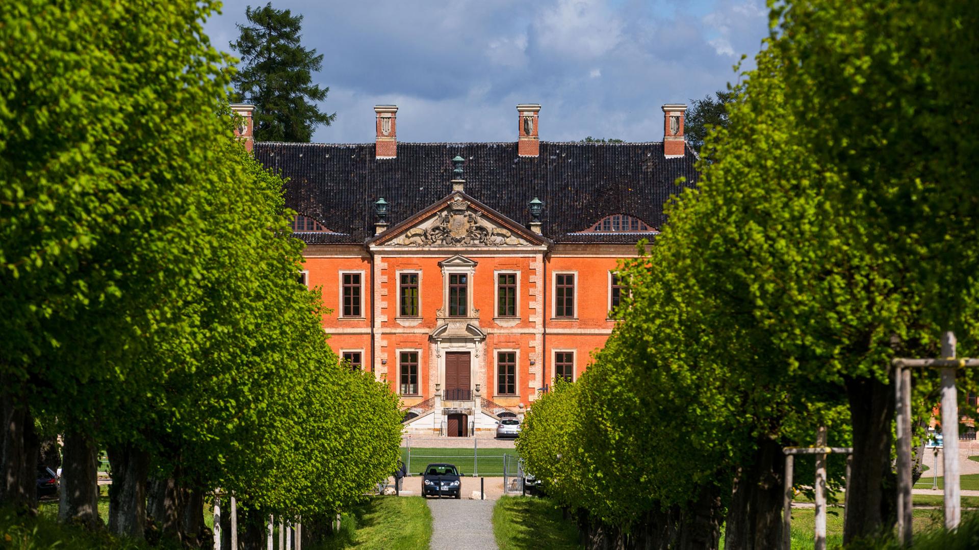 Das restaurierte Barockschloss Bothmer in Klütz (Mecklenburg-Vorpommern). Das restaurierte Barockschloss Bothmer in Klütz (Mecklenburg-Vorpommern).