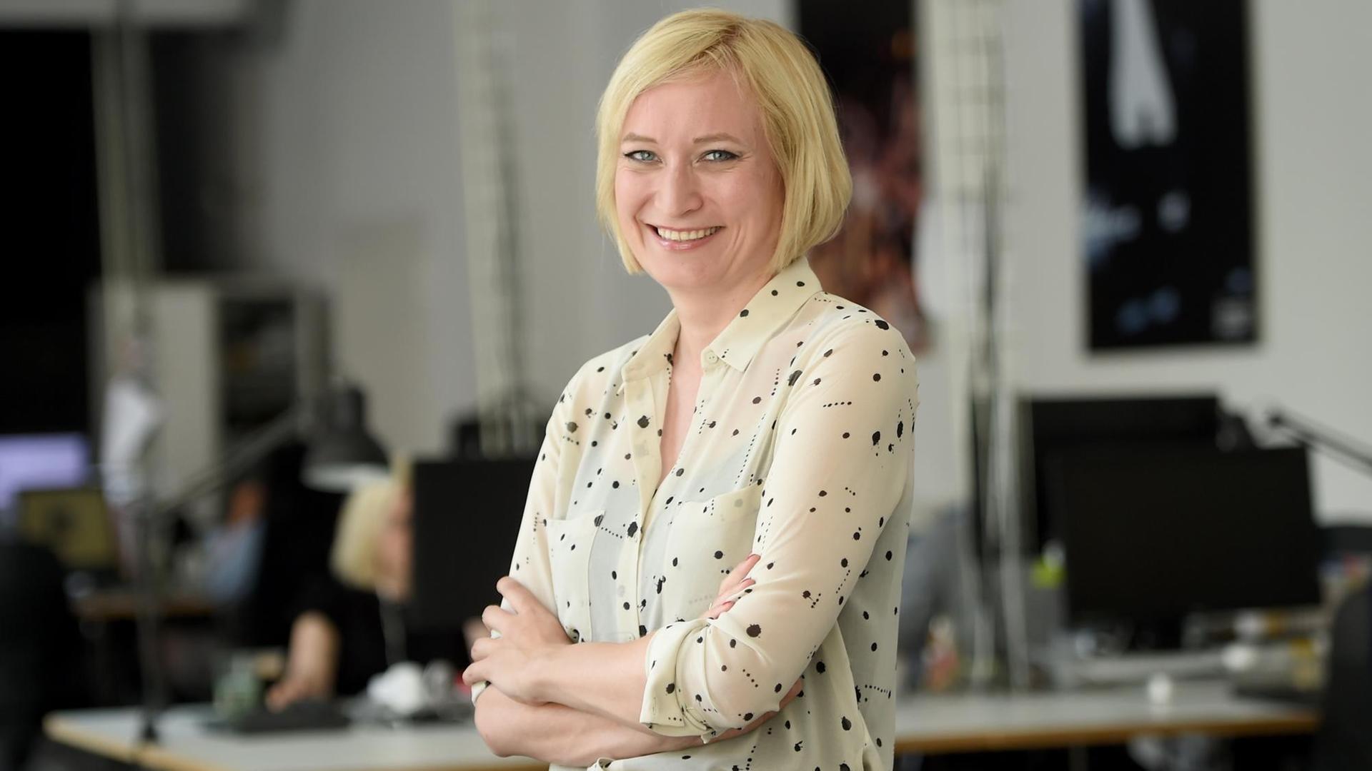 Die Journalistin Laura Himmelreich am 30.05.2016 in den Redaktionsräumen der Online- und Print-Zeitschrift "Vice.com" in Berlin. Sie wird die neue Chefredakteurin des deutschen Online-Angebots von "Vice". Die Journalistin Laura Himmelreich am 30.05.2016 in den Redaktionsräumen der Online- und Print-Zeitschrift "Vice.com" in Berlin. Sie wird die neue Chefredakteurin des deutschen Online-Angebots von "Vice".