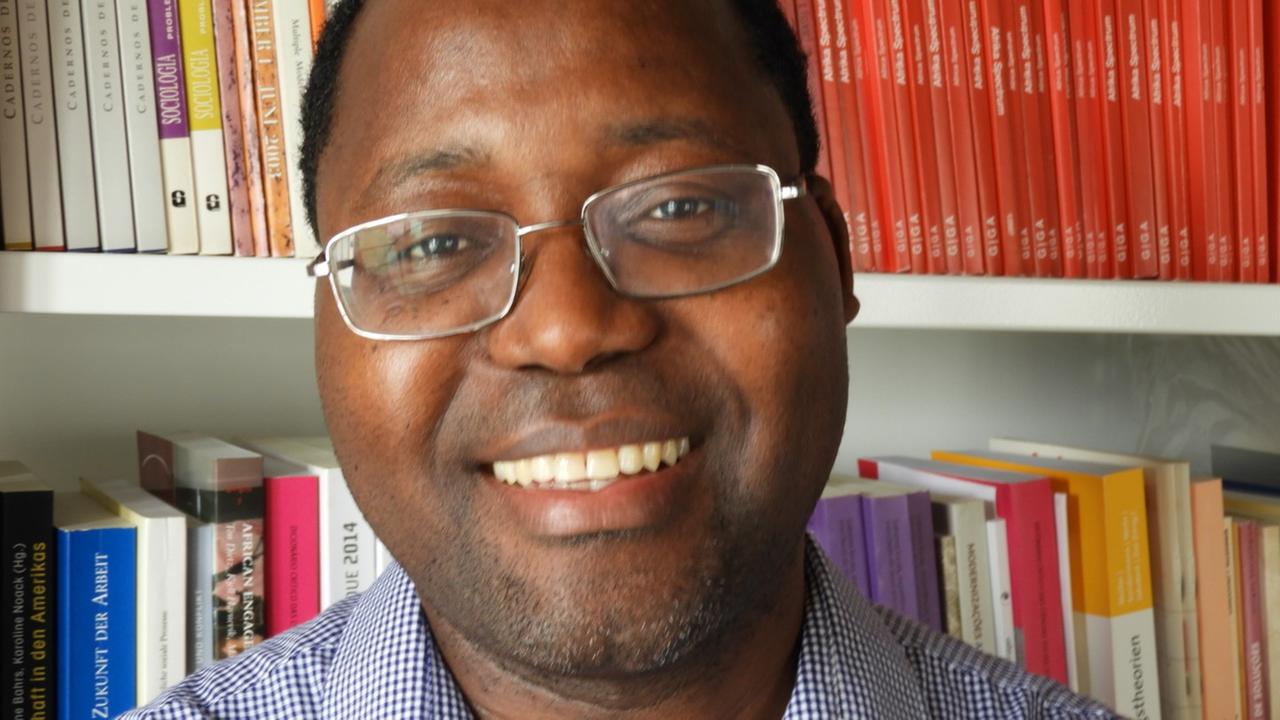 Elisio Macamo, Soziologe und Afrikawissenschaftler an der Universität Basel 