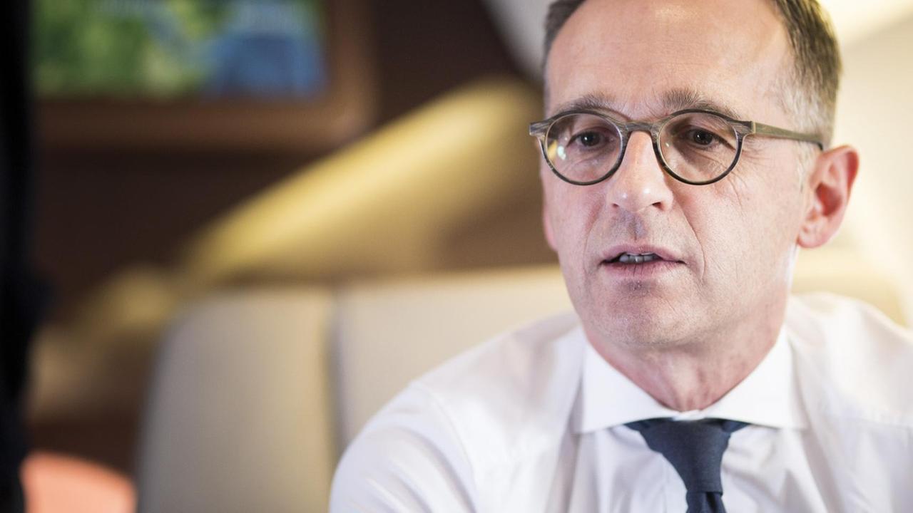 Heiko Maas, Bundesaussenminister, aufgenommen im Hintergrundgespräch mit Journalisten auf dem Weg nach Kairo, 28.10.2019. Heiko Maas, Bundesaussenminister, aufgenommen im Hintergrundgespräch mit Journalisten auf dem Weg nach Kairo, 28.10.2019.