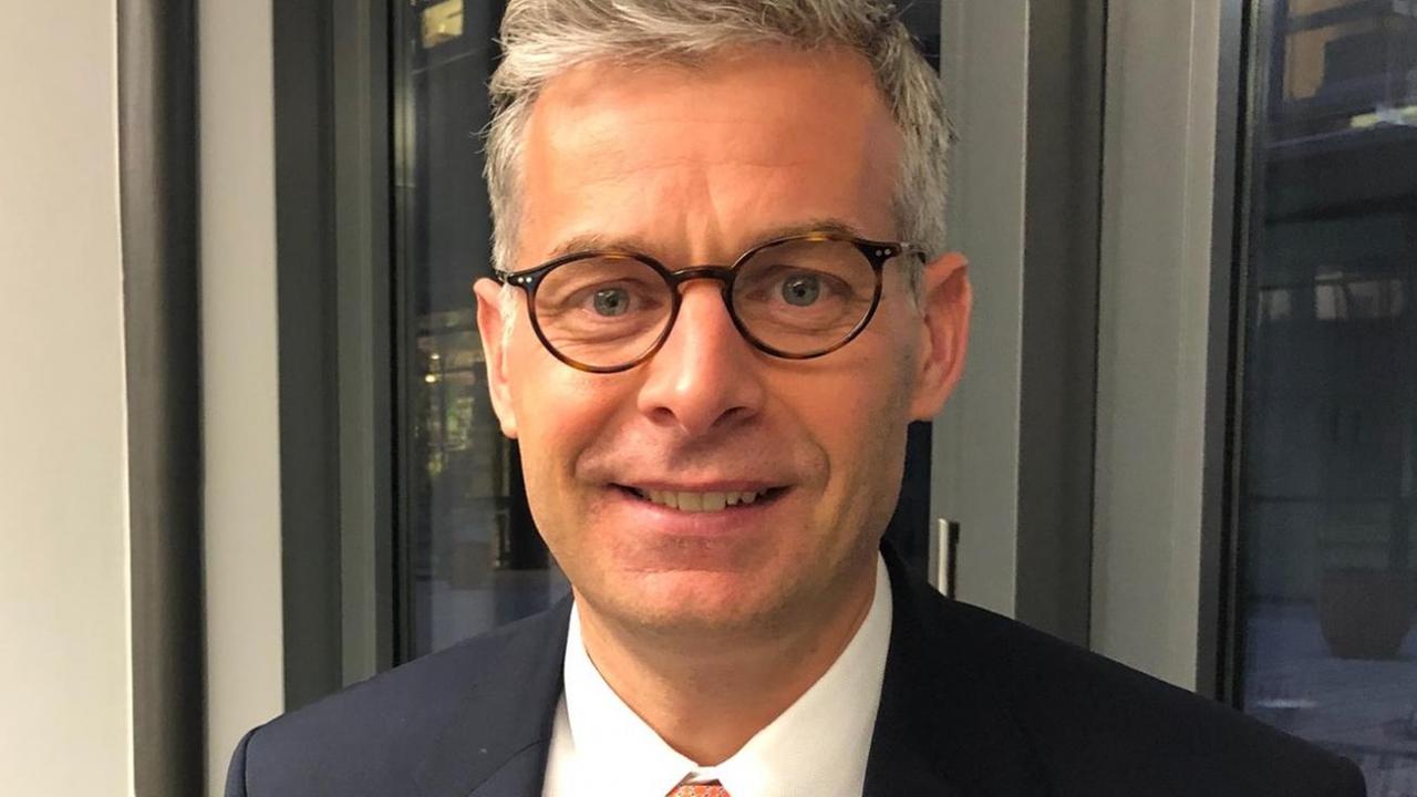 Leider liegt für dieses Bild keine Bildbeschreibung vor Leider liegt für dieses Bild keine Bildbeschreibung vor