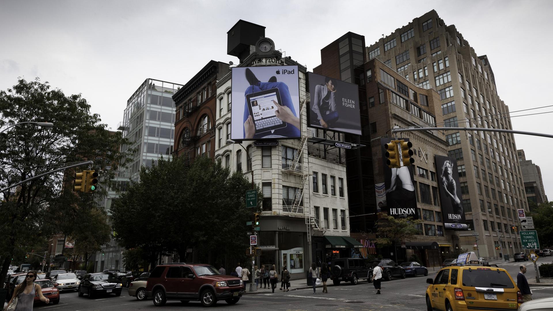 Straßenkreuzung im New Yorker Stadtteil SoHo Straßenkreuzung im New Yorker Stadtteil SoHo