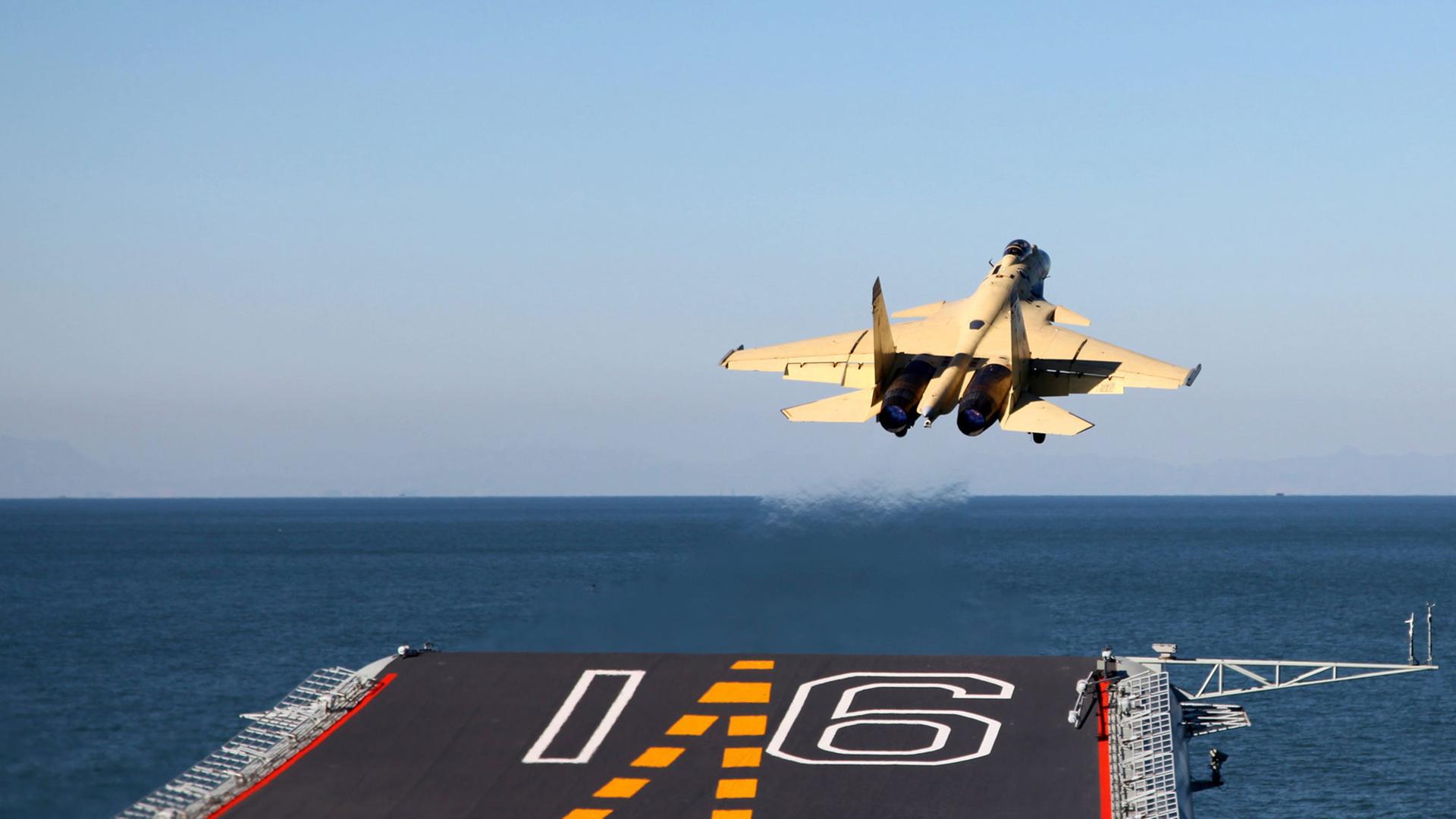 J 15 journal. J-15. S'Jet Carrier.