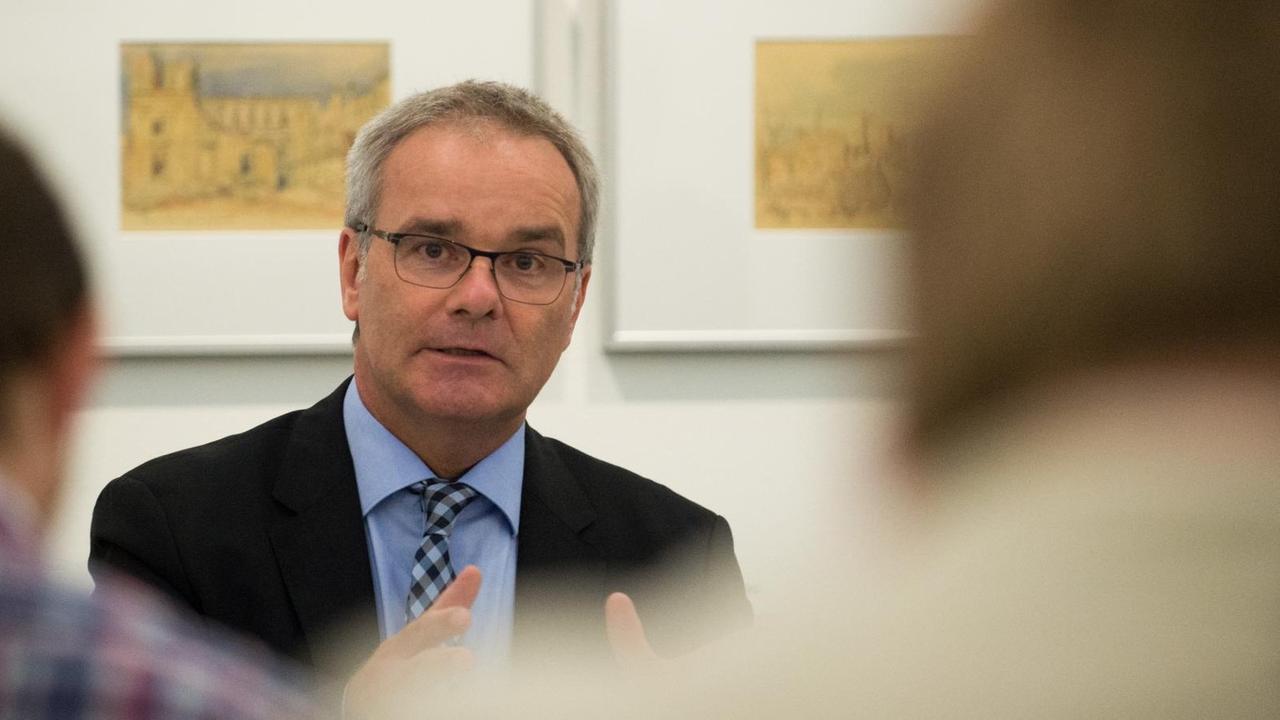 Der Hauptgeschäftsführer des Deutschen Städtetages, Helmut Dedy. Der Hauptgeschäftsführer des Deutschen Städtetages, Helmut Dedy.