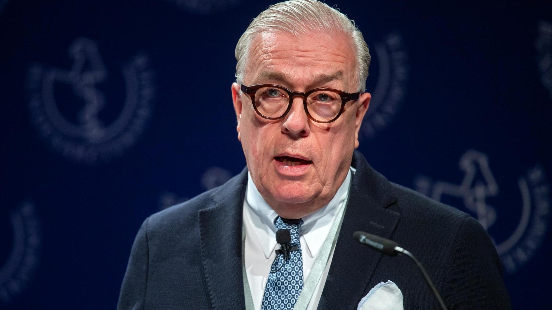 Klaus Reinhardt, Präsident der Bundesärztekammer, spricht bei der Eröffnungsveranstaltung des 124. Deutschen Ärztetages. Klaus Reinhardt, Präsident der Bundesärztekammer, spricht bei der Eröffnungsveranstaltung des 124. Deutschen Ärztetages.