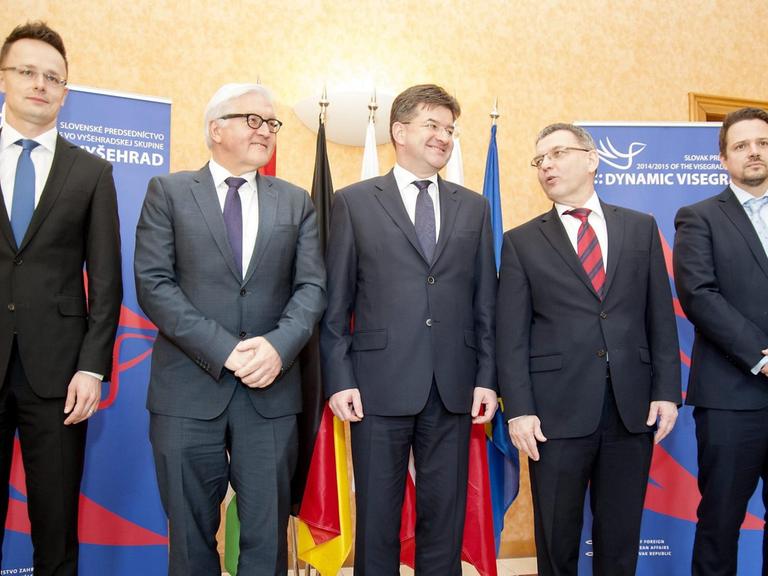 Frank-Walter Steinmeier mit Vertretern der Visegrad-Staaten