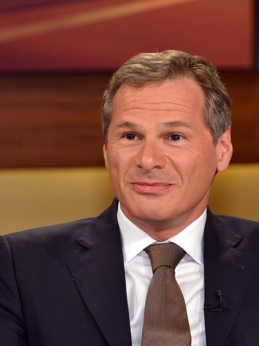 Georg Mascolo, Leiter der Recherchekooperation von NDR, WDR und "Süddeutscher Zeitung", am 13.05.2015 während der ARD-Talksendung "Anne Will".