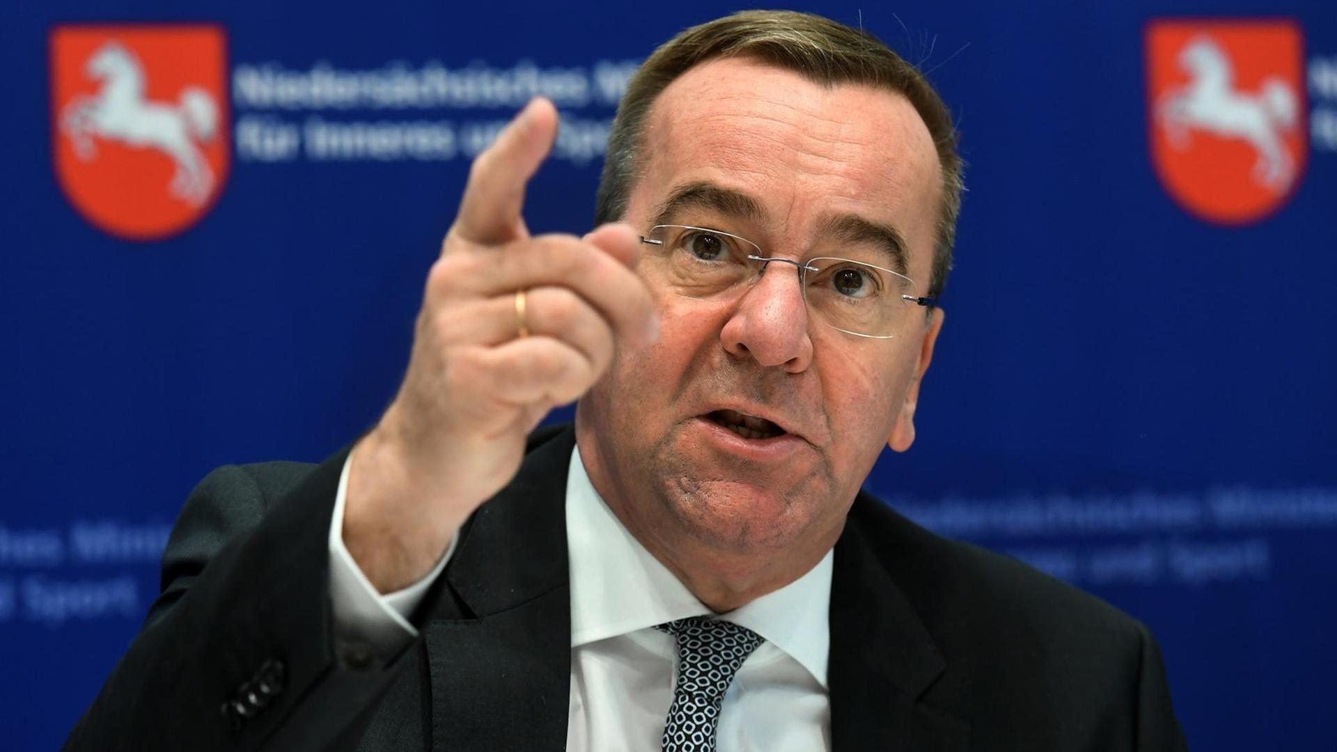 Der niedersächsische Innenminister Boris Pistorius (SPD) Der niedersächsische Innenminister Boris Pistorius (SPD)