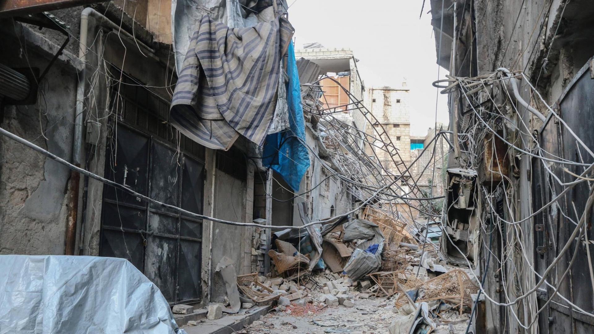 Ein Stadtteil von Aleppo nach Luftangriffen. Ein Stadtteil von Aleppo nach Luftangriffen.