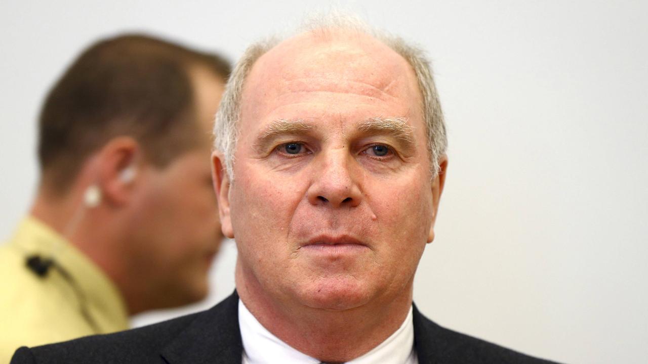 Uli Hoeneß während des Steuerhinterziehungsprozesses vor dem Landgericht München. Uli Hoeneß während des Steuerhinterziehungsprozesses vor dem Landgericht München.
