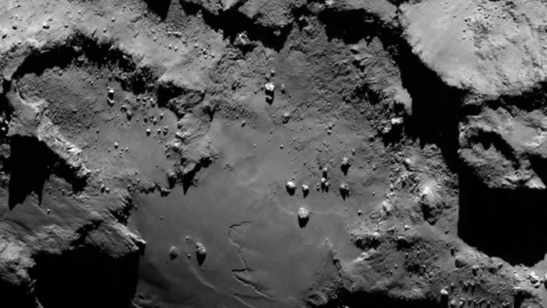 Hochauflösende Nahaufnahme des Kometen 67P/Churyumov-Gerasimenko