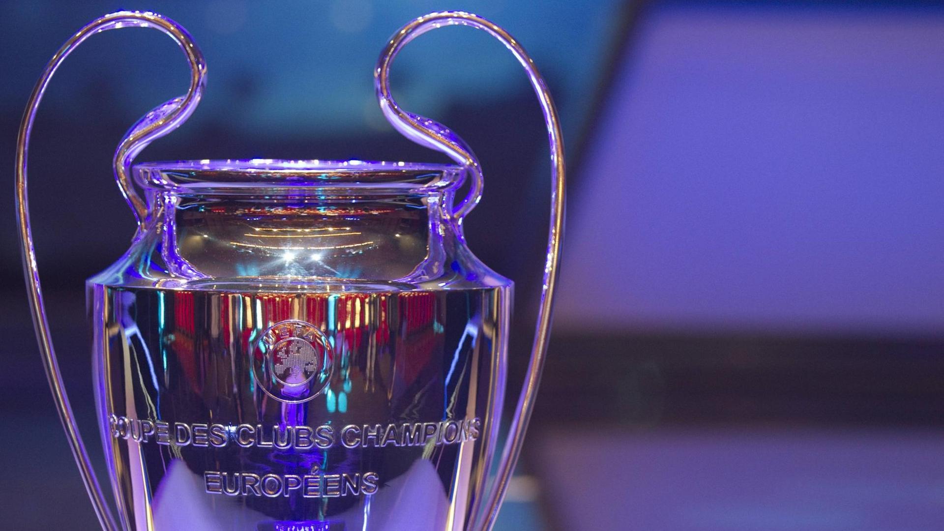 Der Pokal der Champions League Der Pokal der Champions League
