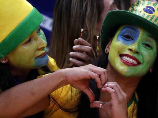 Brasilianische Fans beim Volleyball-Turnier der Olympischen Spiele in Rio de Janeiro