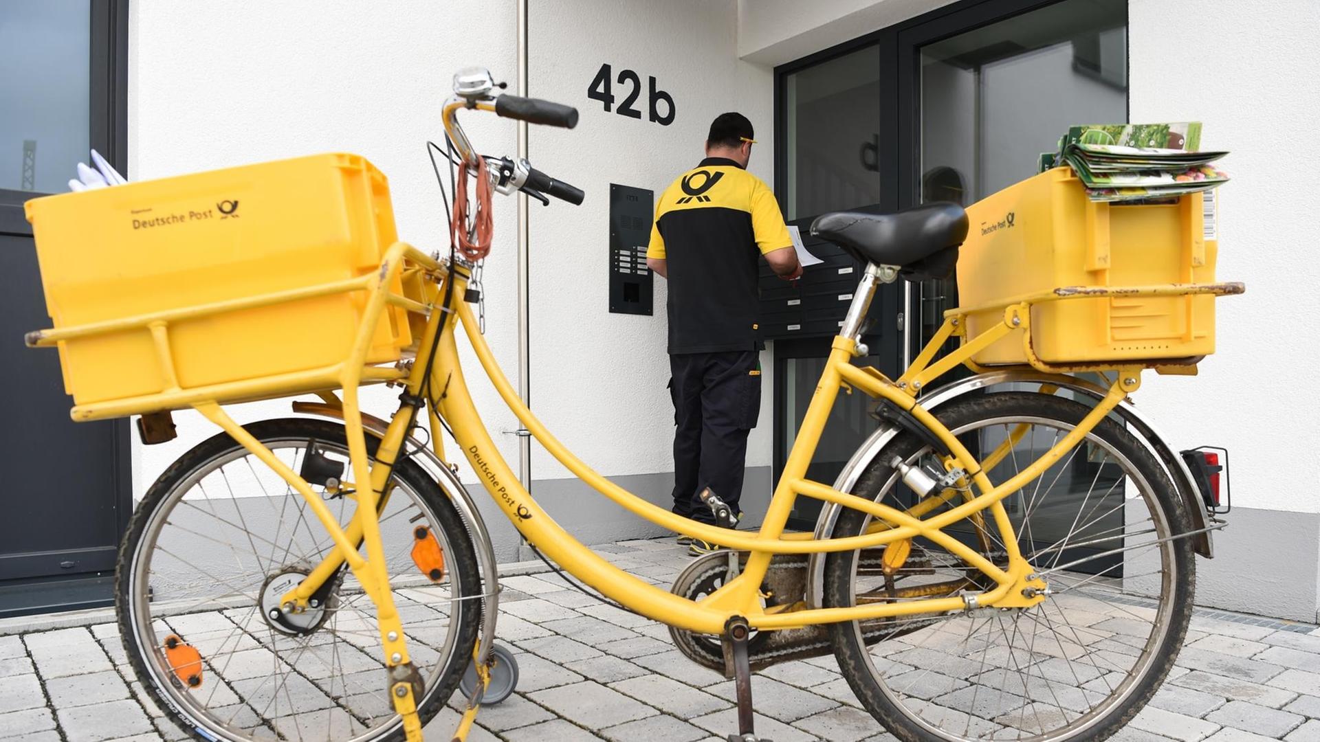 Abenteuerliche Erlebnisse eines Postzustellers in einem Wohnhaus Abenteuerliche Erlebnisse eines Postzustellers in einem Wohnhaus
