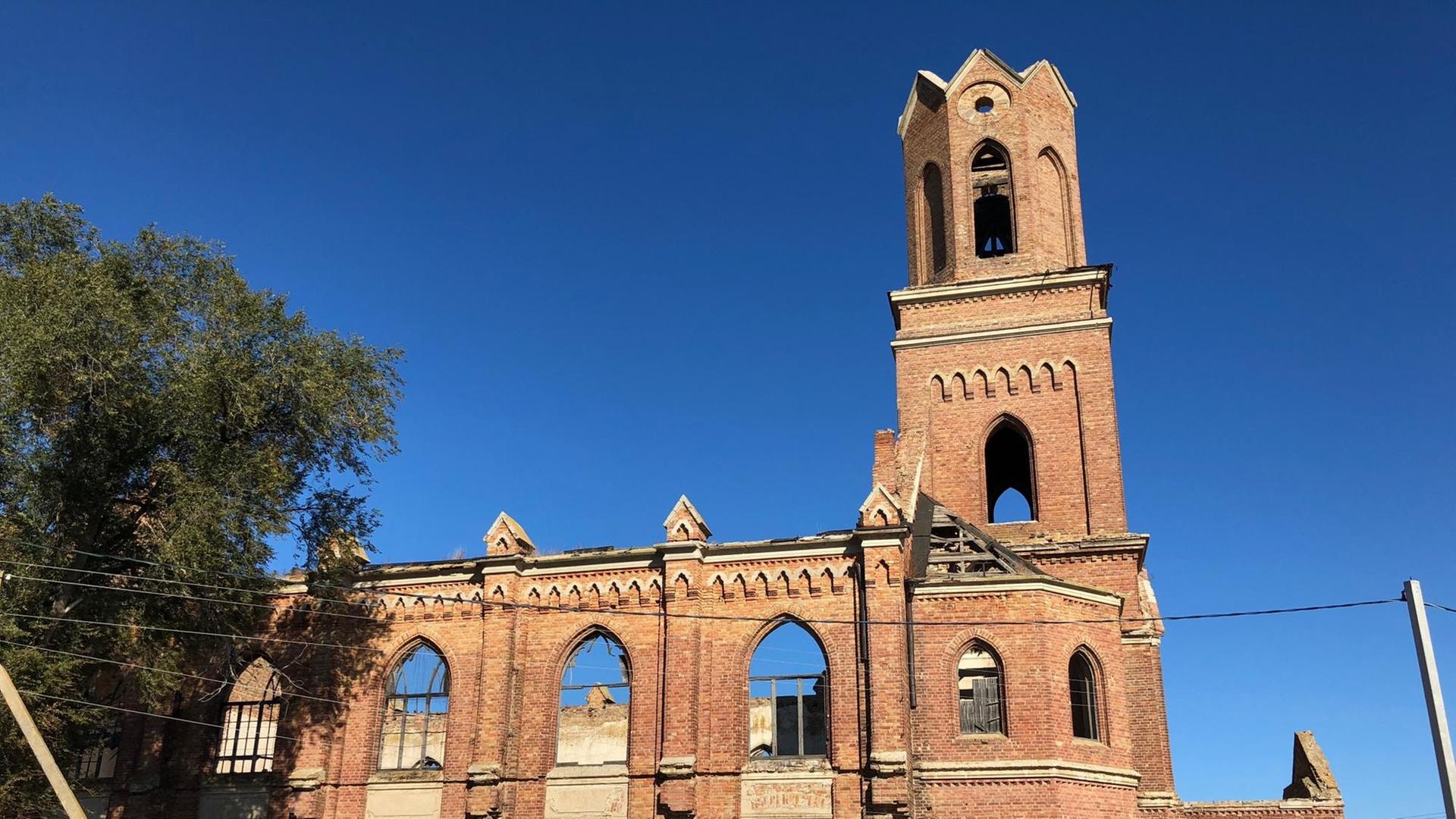 Die Kirche von Lipowka ist nur noch eine Ruine Die Kirche von Lipowka ist nur noch eine Ruine