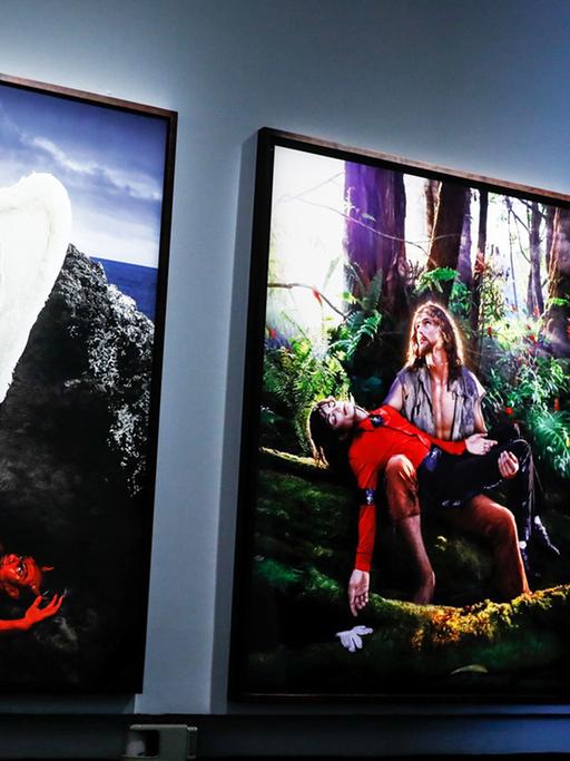 Blick in die Ausstellung "On the Wall" über Michael Jackson im Grand Palais Museum in Paris