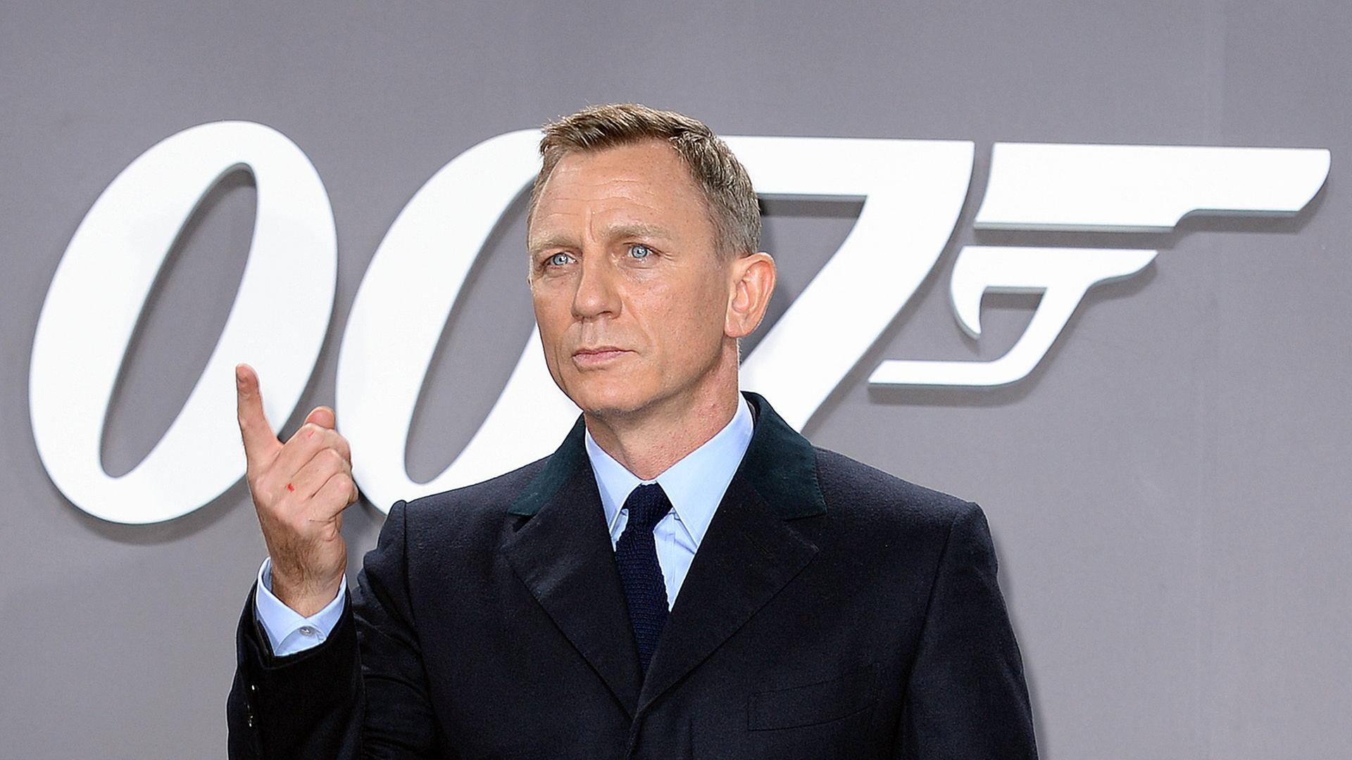 Schauspieler Daniel Craig auf der Deutschlandpremiere des neuen James-Bond-Films "Spectre". Schauspieler Daniel Craig auf der Deutschlandpremiere des neuen James-Bond-Films "Spectre".