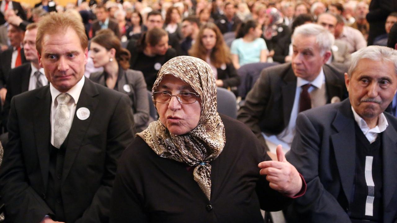 Leider liegt für dieses Bild keine Bildbeschreibung vor Leider liegt für dieses Bild keine Bildbeschreibung vor