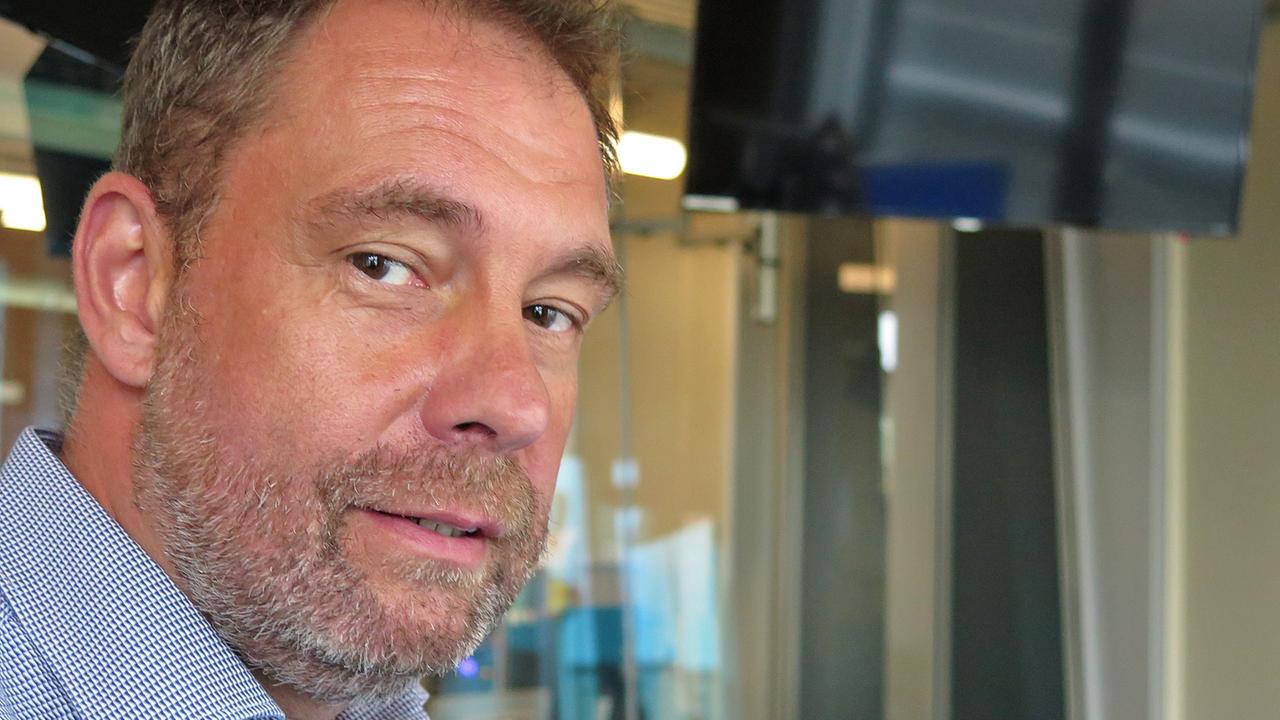 Peter Huth, Chefredakteur der "Welt am Sonntag", zu Gast im Studio von Deutschlandfunk Kultur. Peter Huth, Chefredakteur der "Welt am Sonntag", zu Gast im Studio von Deutschlandfunk Kultur.